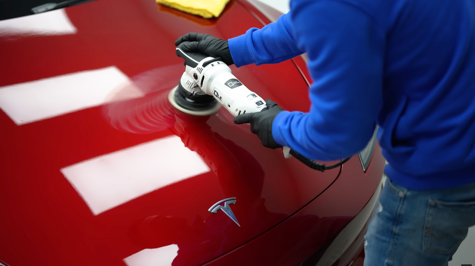 Détail de correction vernis